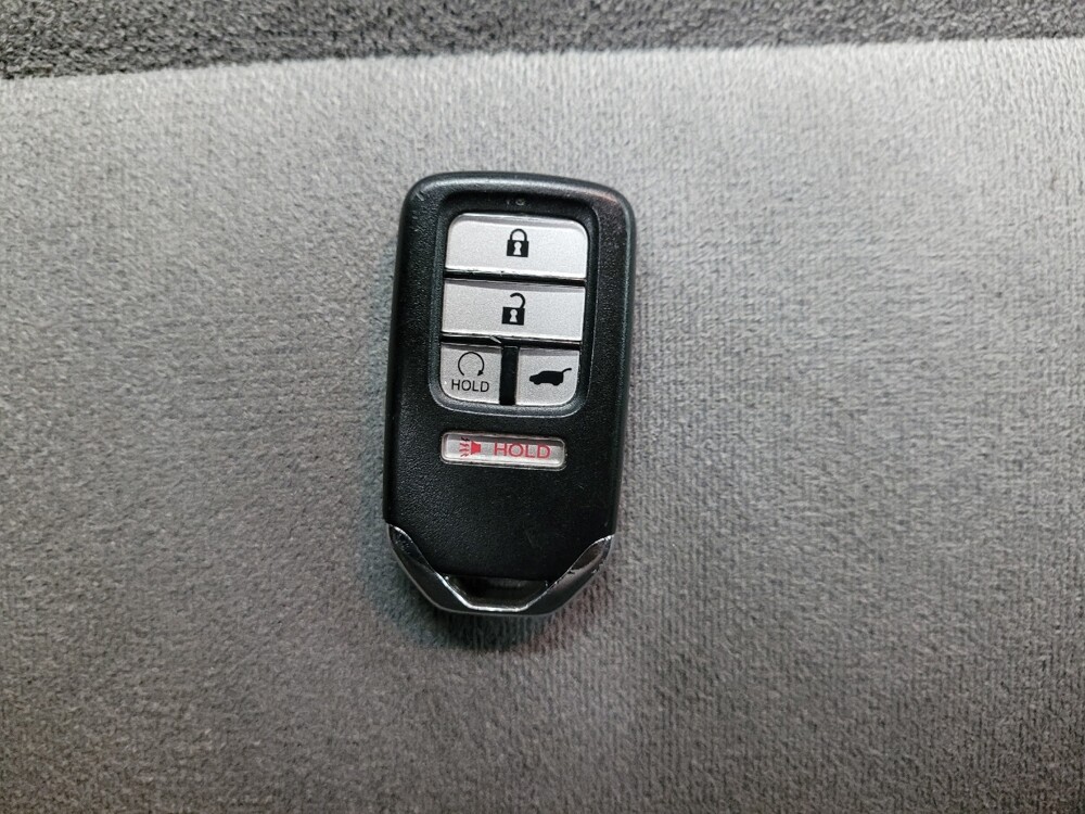 2019 Honda Pilot in Las Vegas, NV 89104 - 18138584 32