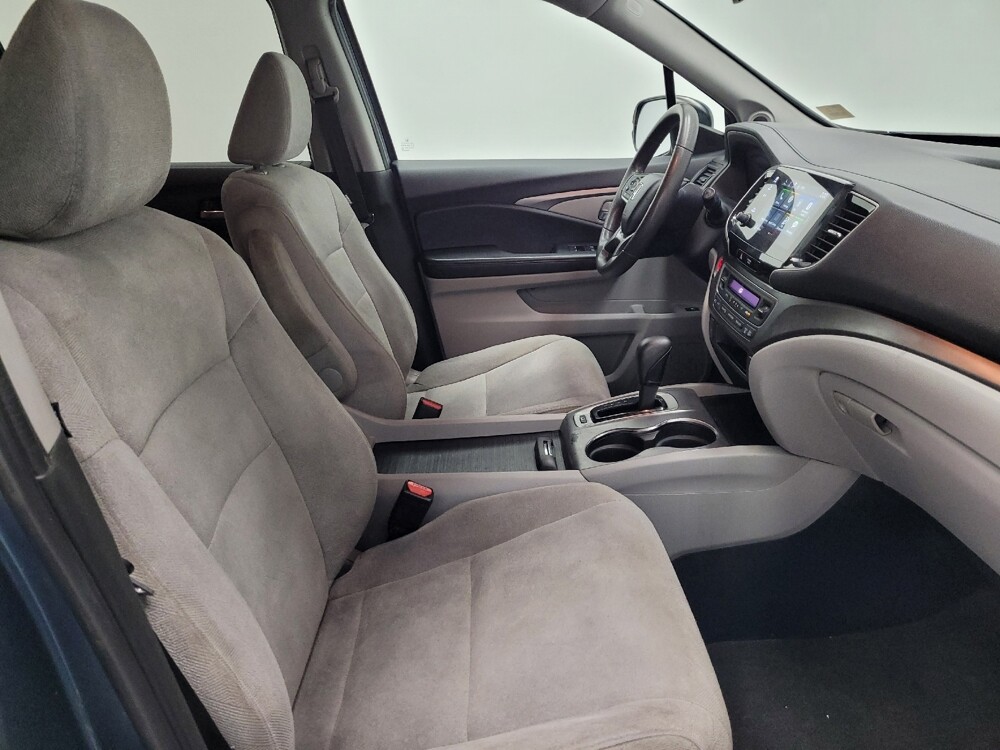 2019 Honda Pilot in Las Vegas, NV 89104 - 18138584 21