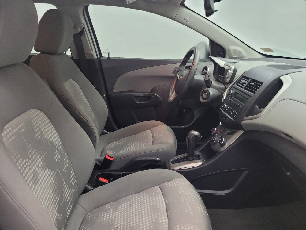 2015 Chevrolet Sonic in Memphis, TN 38128 - 18138587 21