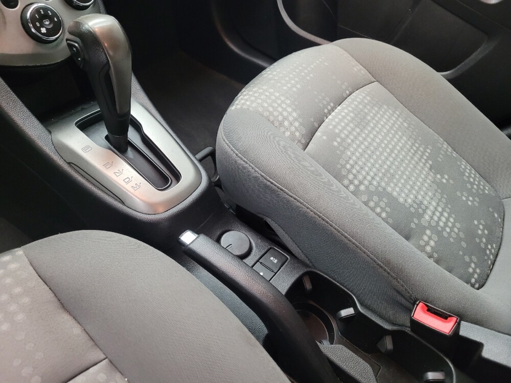2015 Chevrolet Sonic in Memphis, TN 38128 - 18138587 26