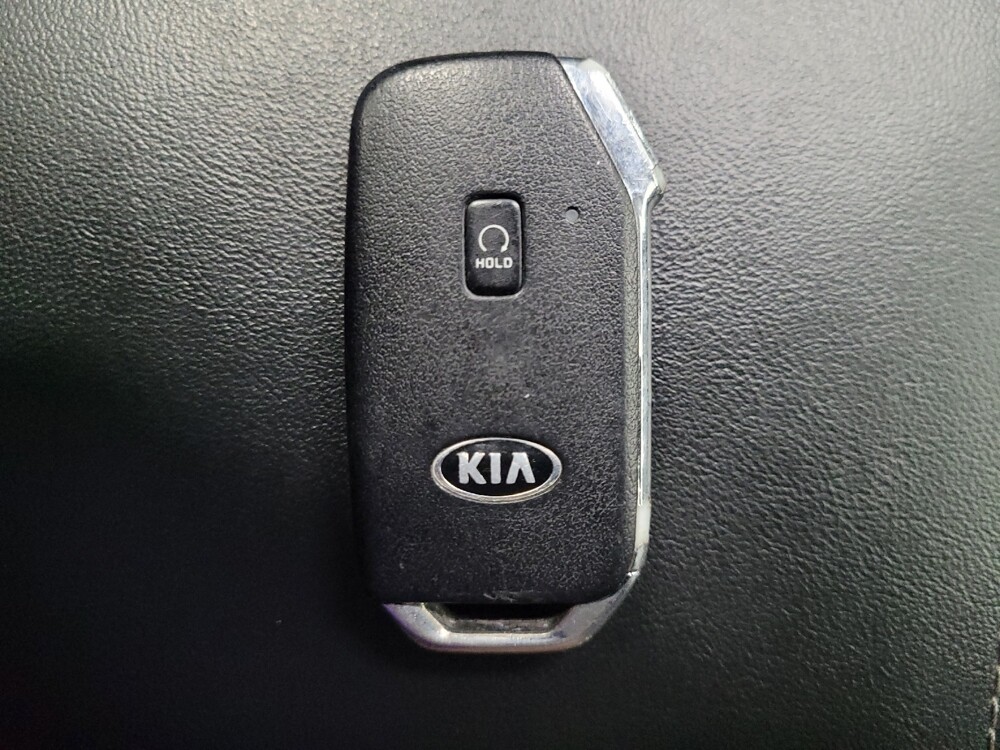 2021 Kia Sorento in Las Vegas, NV 89104 - 18138589 32