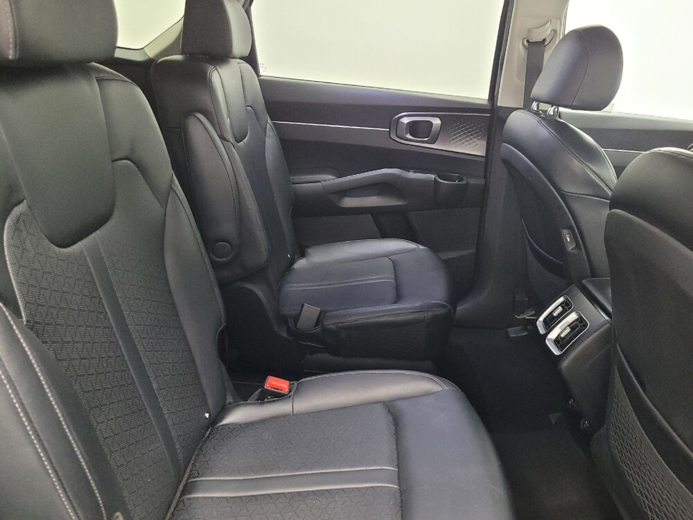 2021 Kia Sorento in Las Vegas, NV 89104 - 18138589 19