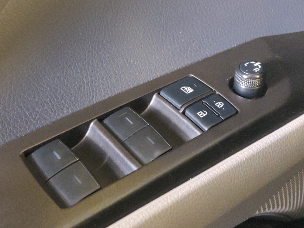2021 Toyota Camry in Temple, TX 76502 - 18138590 27