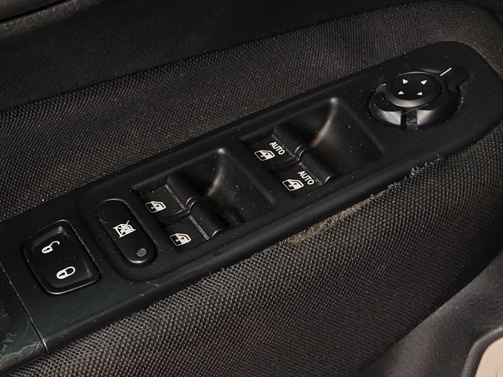 2016 Jeep Renegade in Macon, GA 31210 - 18138593 27