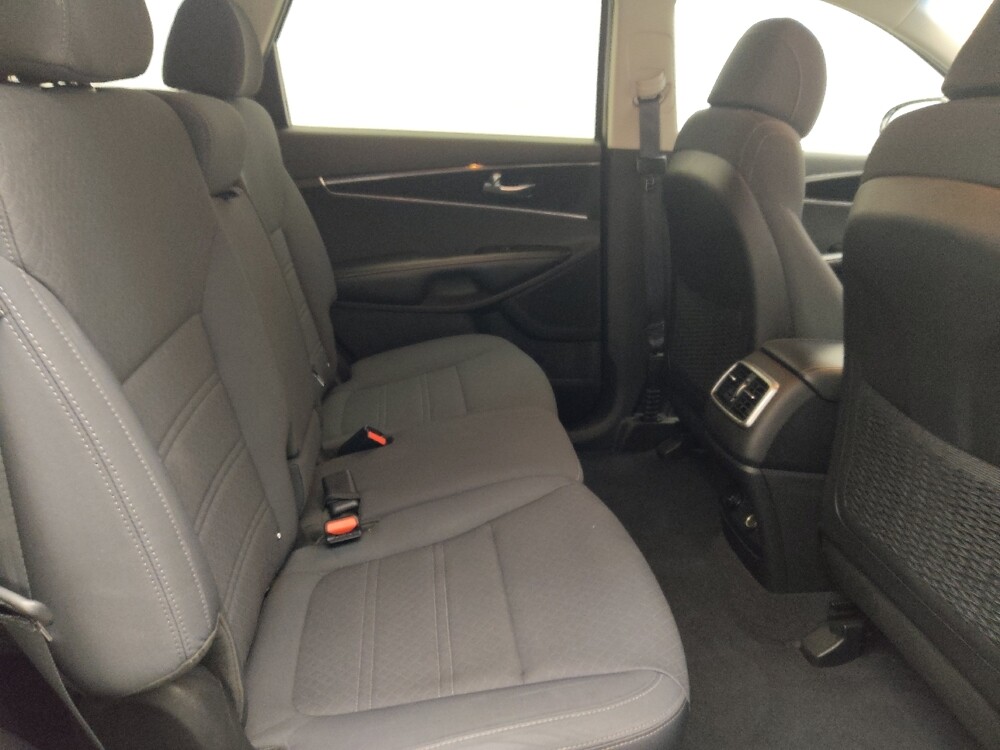 2017 Kia Sorento in Mobile, AL 36606 - 18138599 19
