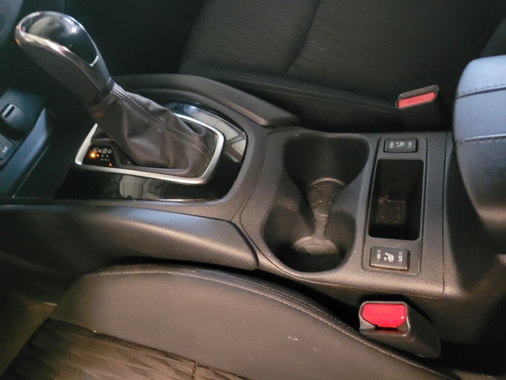 2017 Nissan Rogue in Salem, VA 24153 - 18138605 26