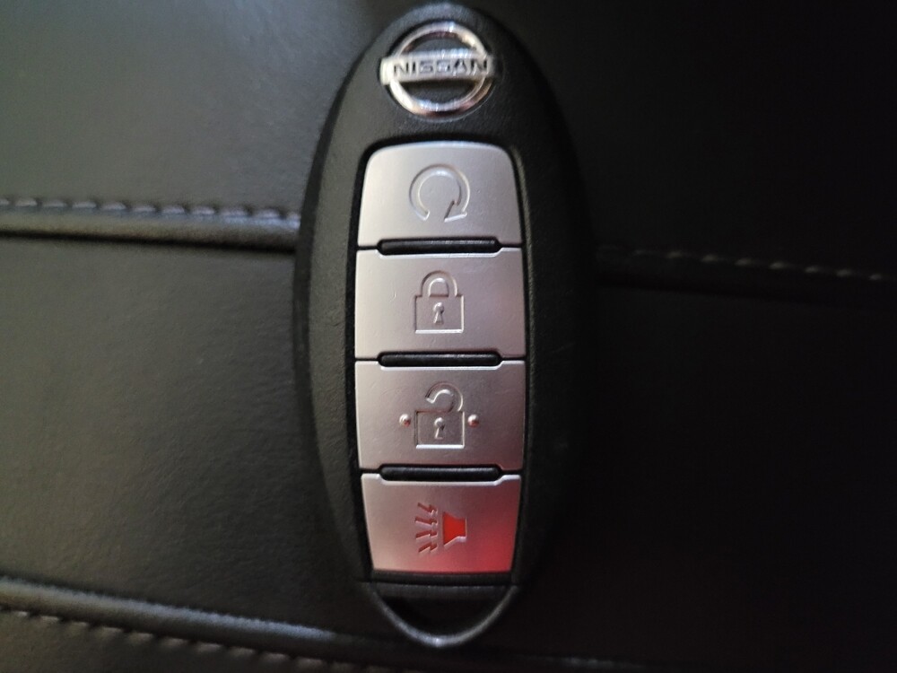 2017 Nissan Rogue in Salem, VA 24153 - 18138605 32