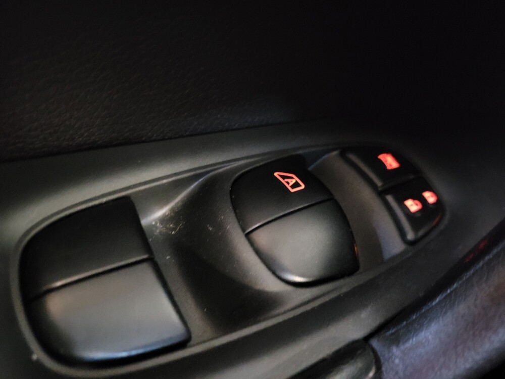 2017 Nissan Rogue in Salem, VA 24153 - 18138605 27