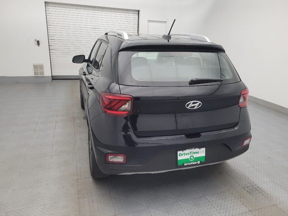 2024 Hyundai Venue in Gastonia, NC 28056 - 18138616 6