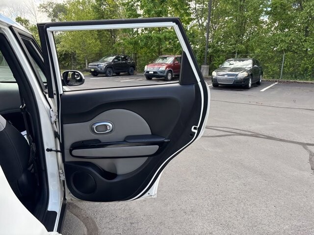 2015 Kia Soul in Marysville, OH 43040 - 18138623 30