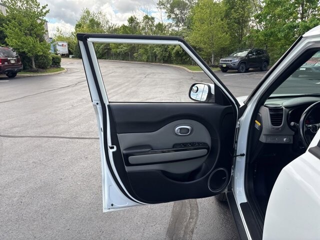 2015 Kia Soul in Marysville, OH 43040 - 18138623 12