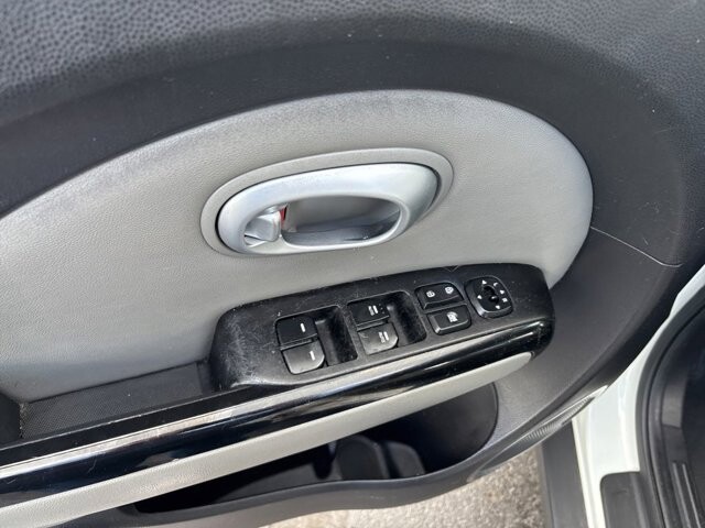 2015 Kia Soul in Marysville, OH 43040 - 18138623 13