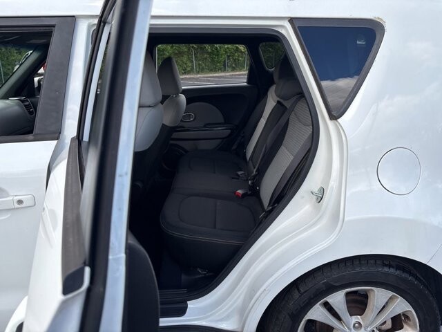 2015 Kia Soul in Marysville, OH 43040 - 18138623 27