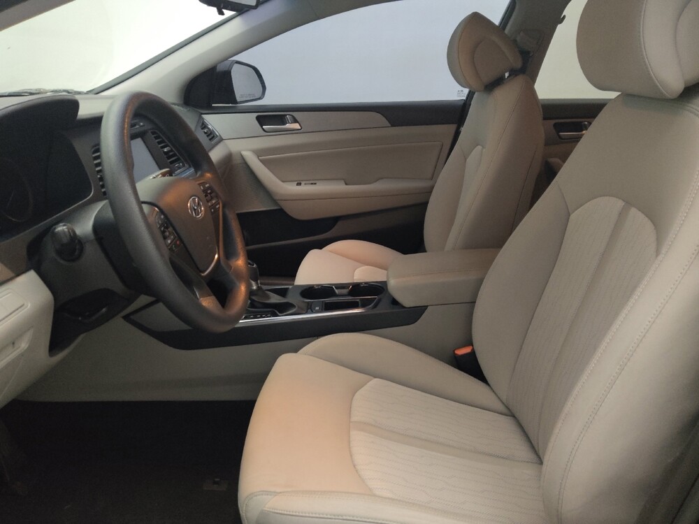 2017 Hyundai Sonata in Mobile, AL 36606 - 18138630 17