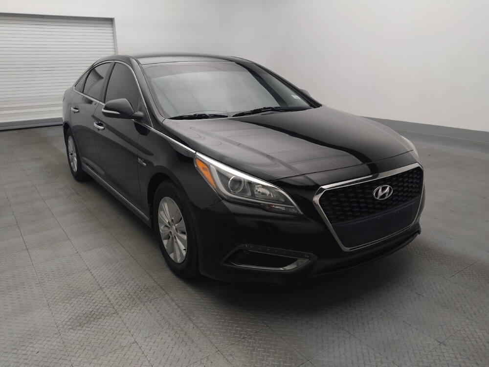 2017 Hyundai Sonata in Mobile, AL 36606 - 18138630 13