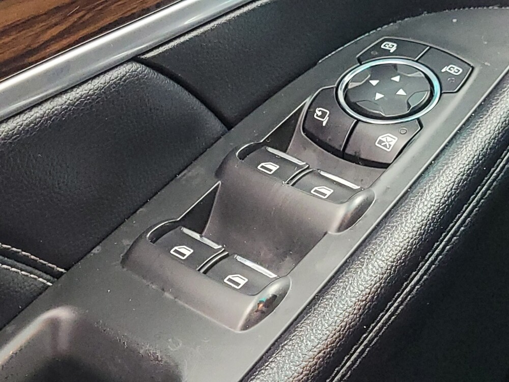 2016 Ford Explorer in Memphis, TN 38115 - 18138631 27
