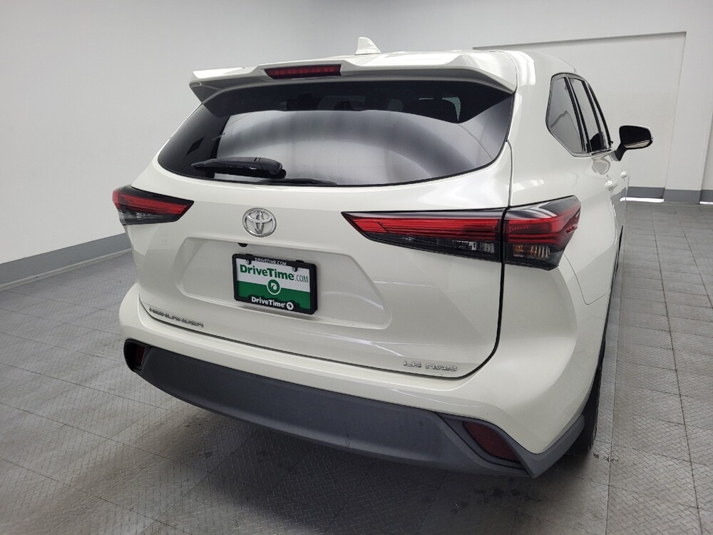 2021 Toyota Highlander in Memphis, TN 38128 - 18138632 7