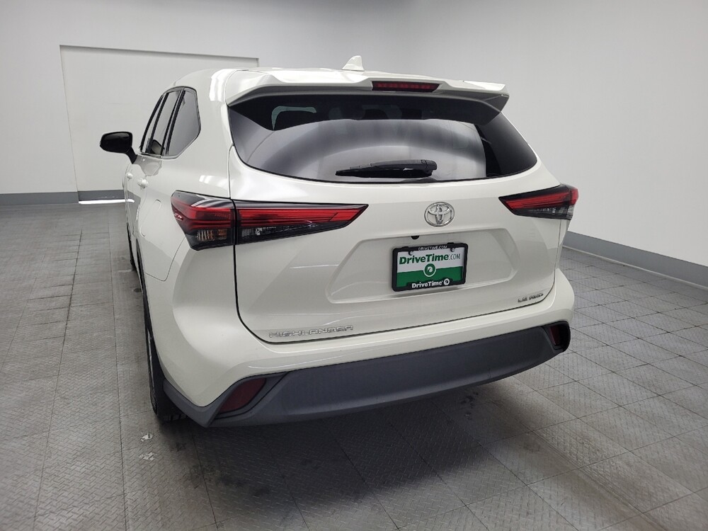 2021 Toyota Highlander in Memphis, TN 38128 - 18138632 6