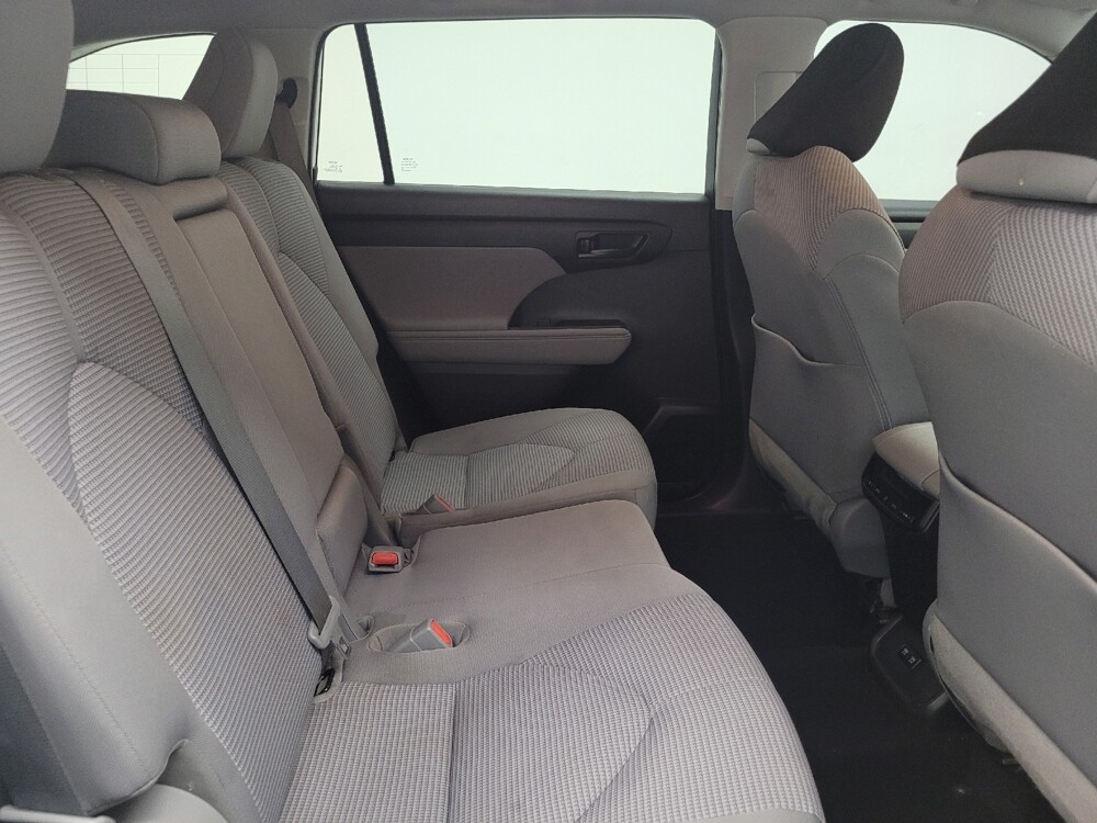 2021 Toyota Highlander in Memphis, TN 38128 - 18138632 19