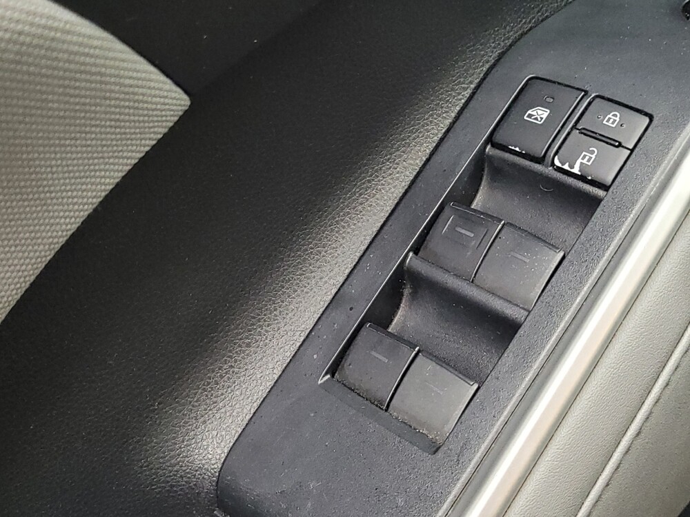 2021 Toyota Highlander in Memphis, TN 38128 - 18138632 27