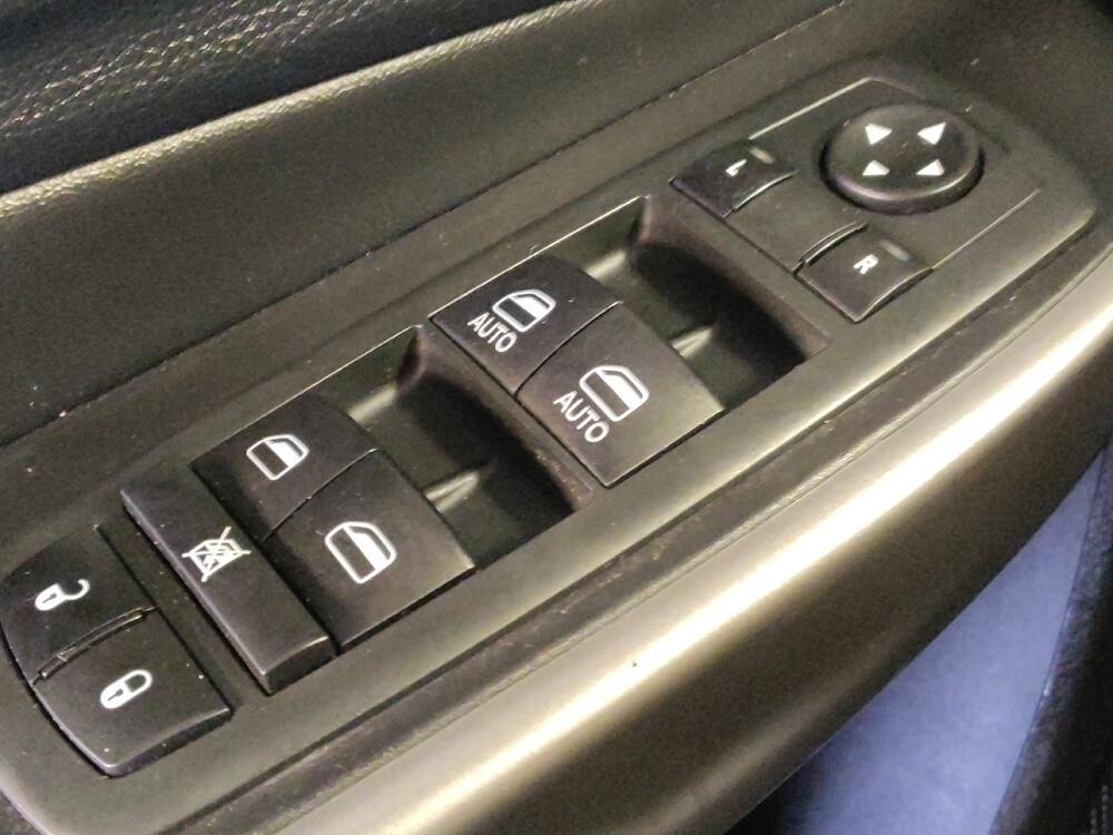 2020 Jeep Cherokee in Round Rock, TX 78664 - 18138648 27
