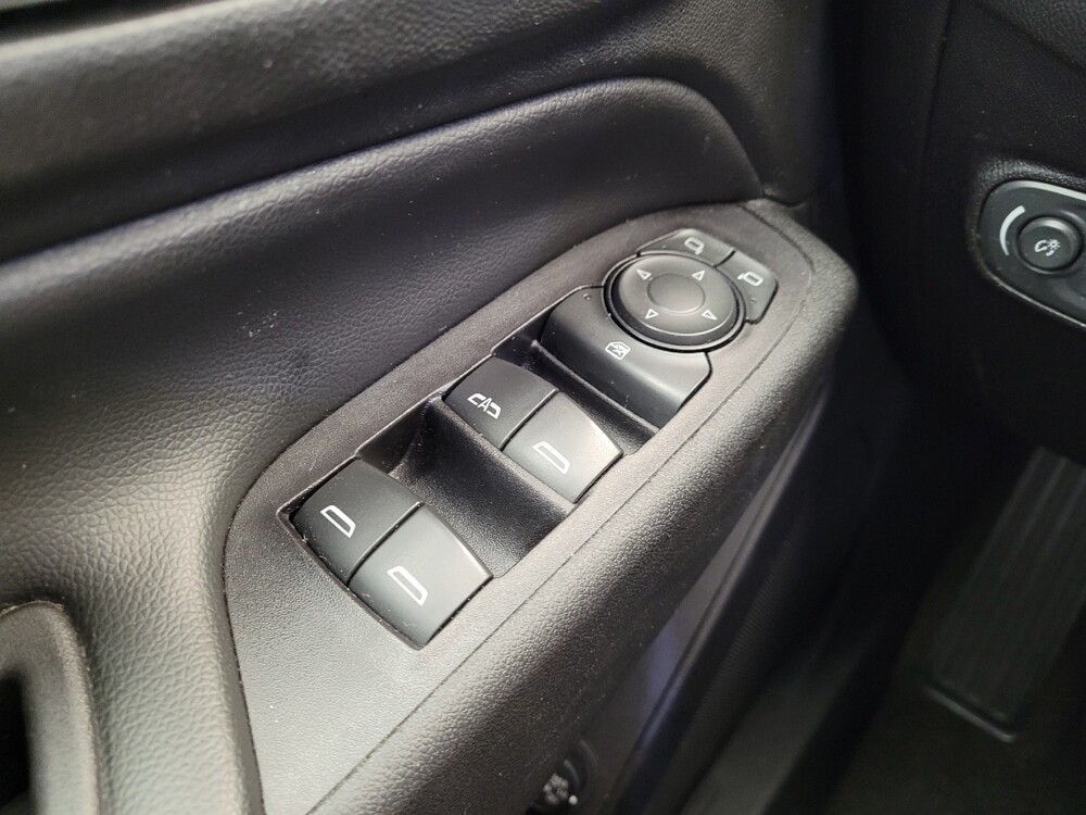 2019 Chevrolet Equinox in Cincinnati, OH 45255 - 18138653 27