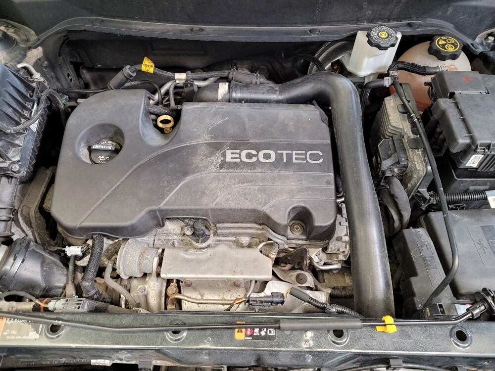 2019 Chevrolet Equinox in Cincinnati, OH 45255 - 18138653 30