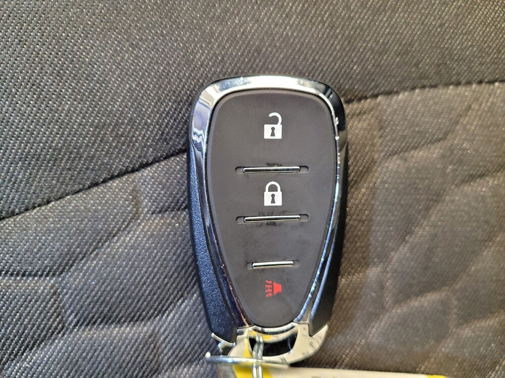 2019 Chevrolet Equinox in Cincinnati, OH 45255 - 18138653 32