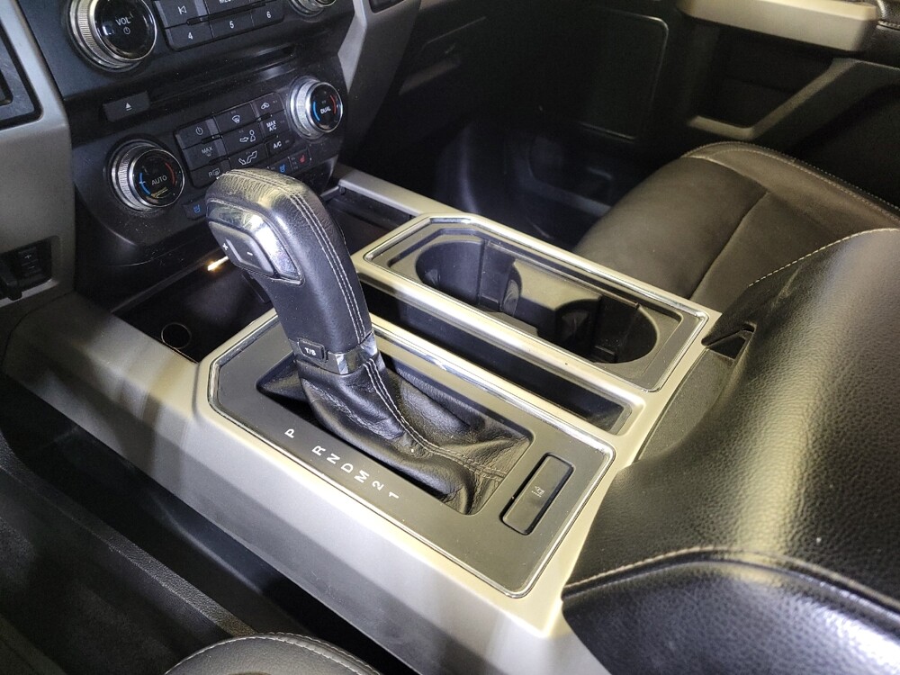 2015 Ford F150 in Maple Heights, OH 44137 - 18138654 26