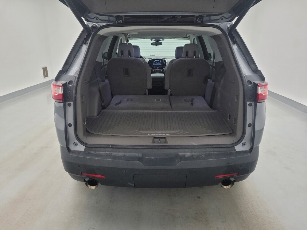 2018 Chevrolet Traverse in Cincinnati, OH 45255 - 18138656 29