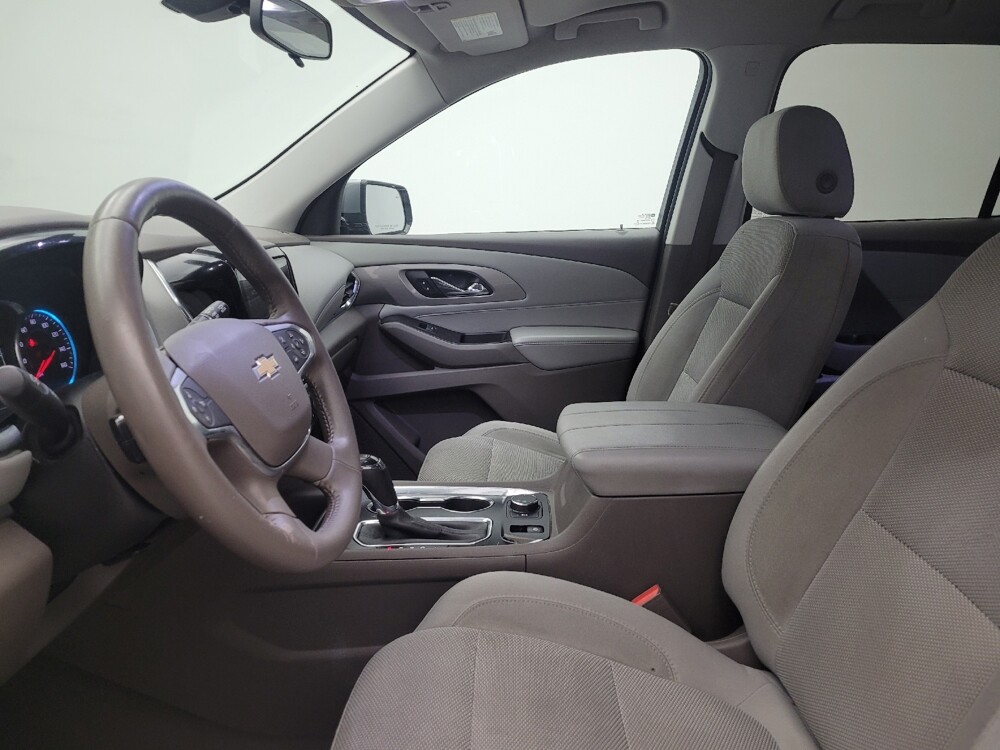 2018 Chevrolet Traverse in Cincinnati, OH 45255 - 18138656 17