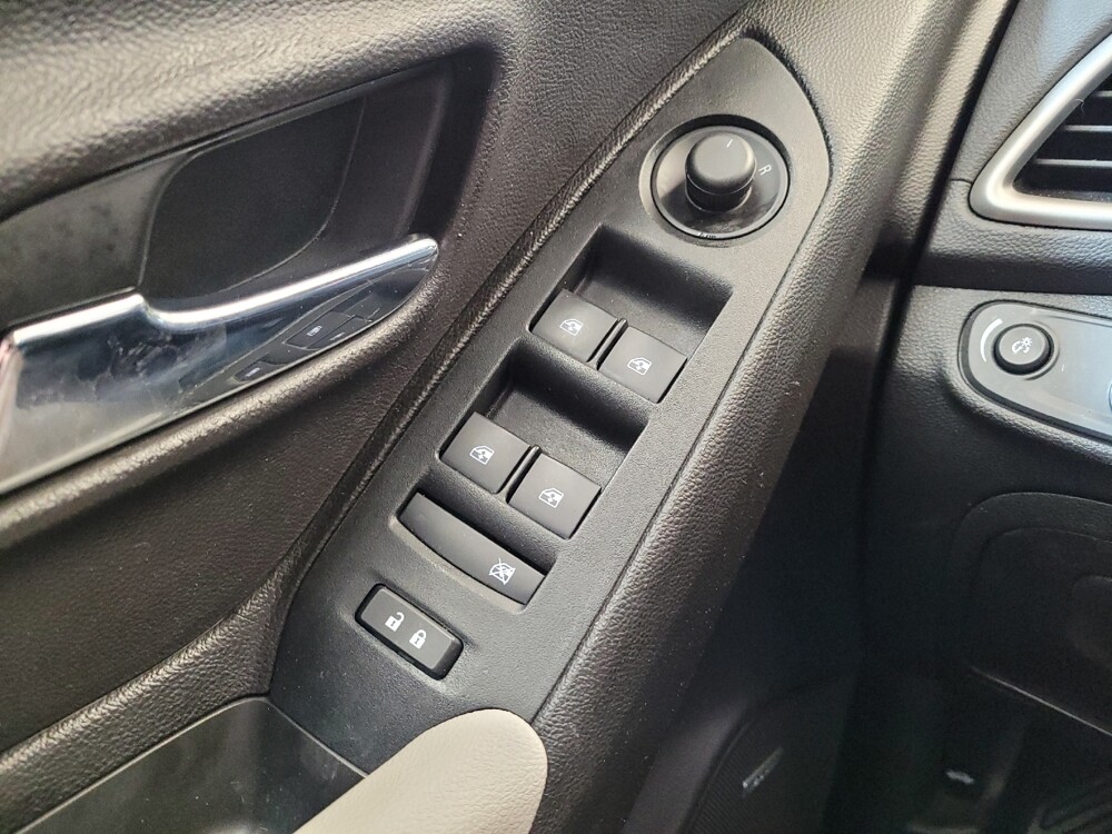 2019 Chevrolet Trax in Fairfield, OH 45014 - 18138658 27