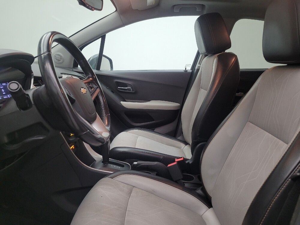 2019 Chevrolet Trax in Fairfield, OH 45014 - 18138658 17