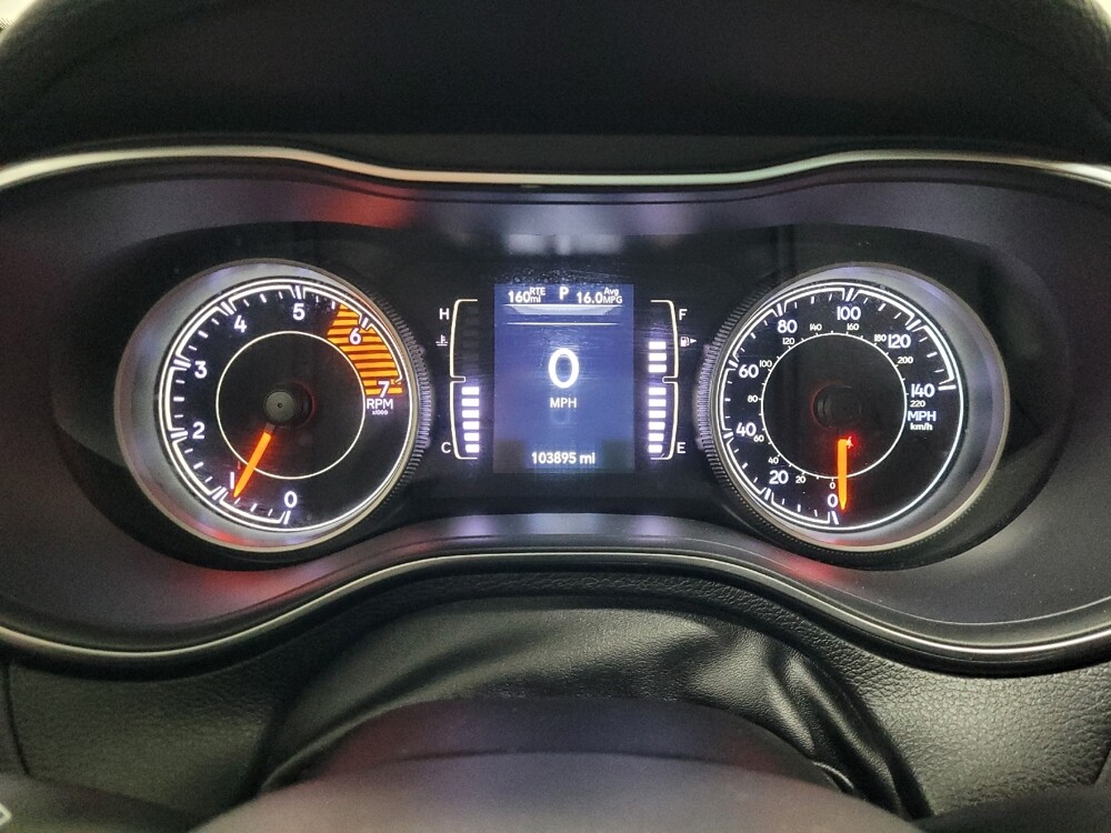 2019 Jeep Cherokee in Pittsburgh, PA 15236 - 18138678 23
