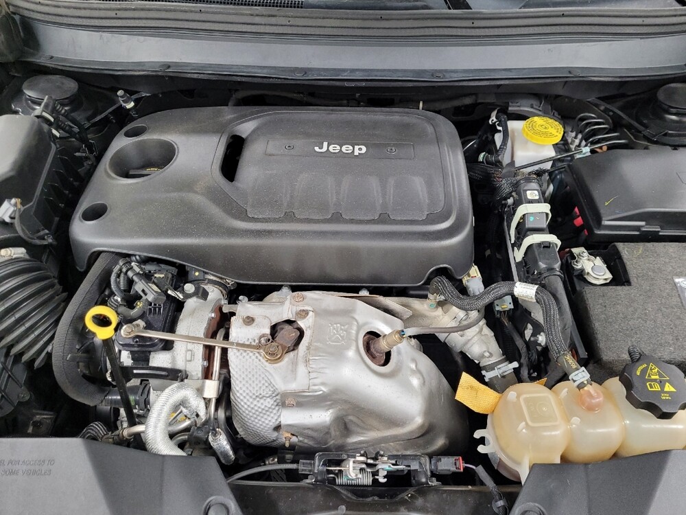 2019 Jeep Cherokee in Pittsburgh, PA 15236 - 18138678 30