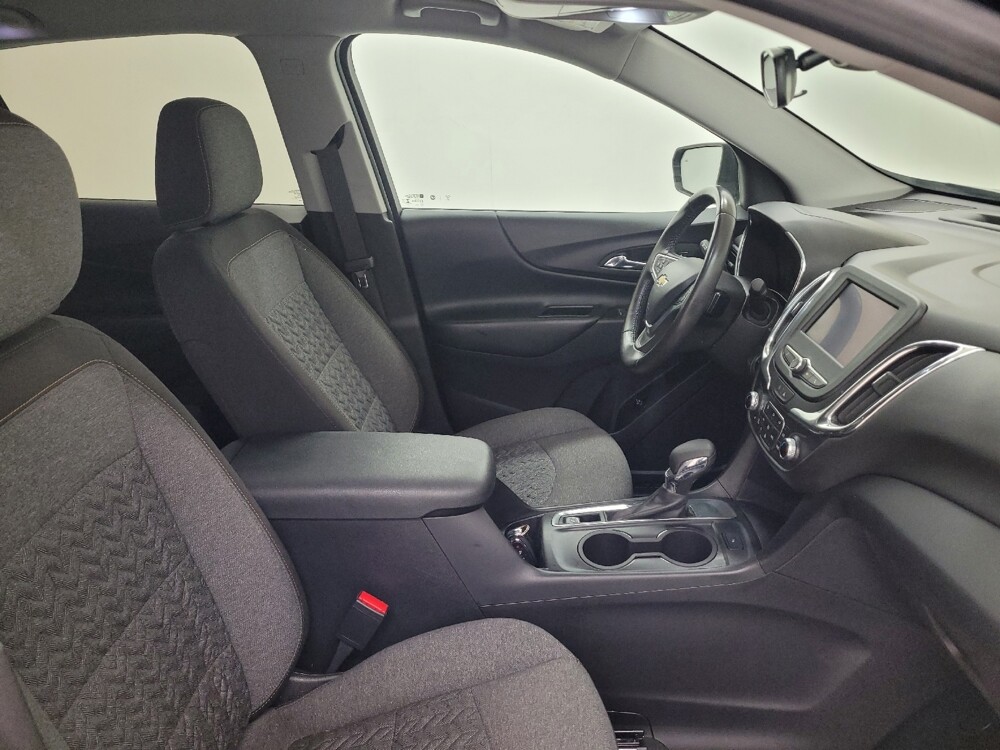 2022 Chevrolet Equinox in St. Louis, MO 63125 - 18138679 21