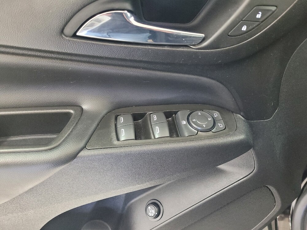 2022 Chevrolet Equinox in St. Louis, MO 63125 - 18138679 27