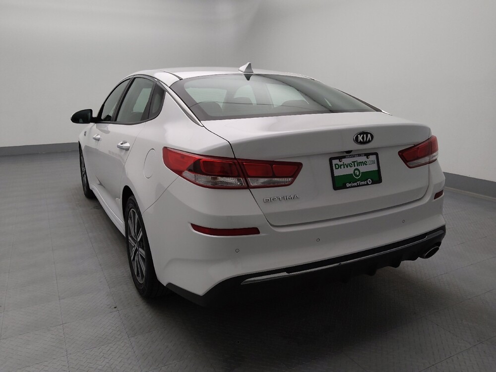 2019 Kia Optima in St. Louis, MO 63136 - 18138681 6