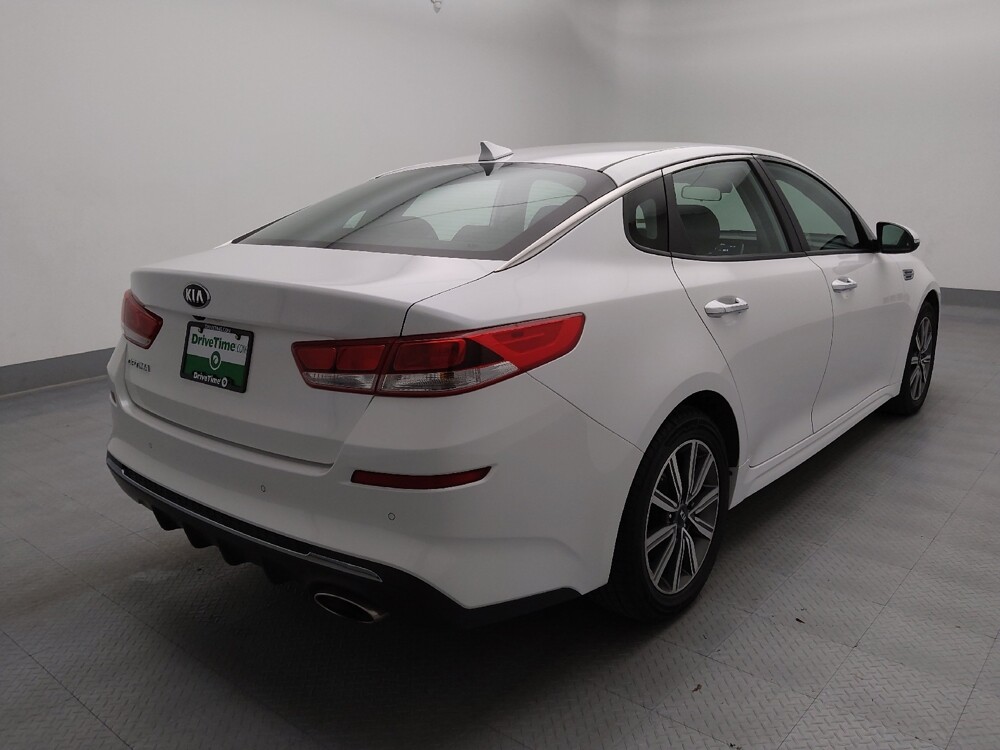 2019 Kia Optima in St. Louis, MO 63136 - 18138681 9