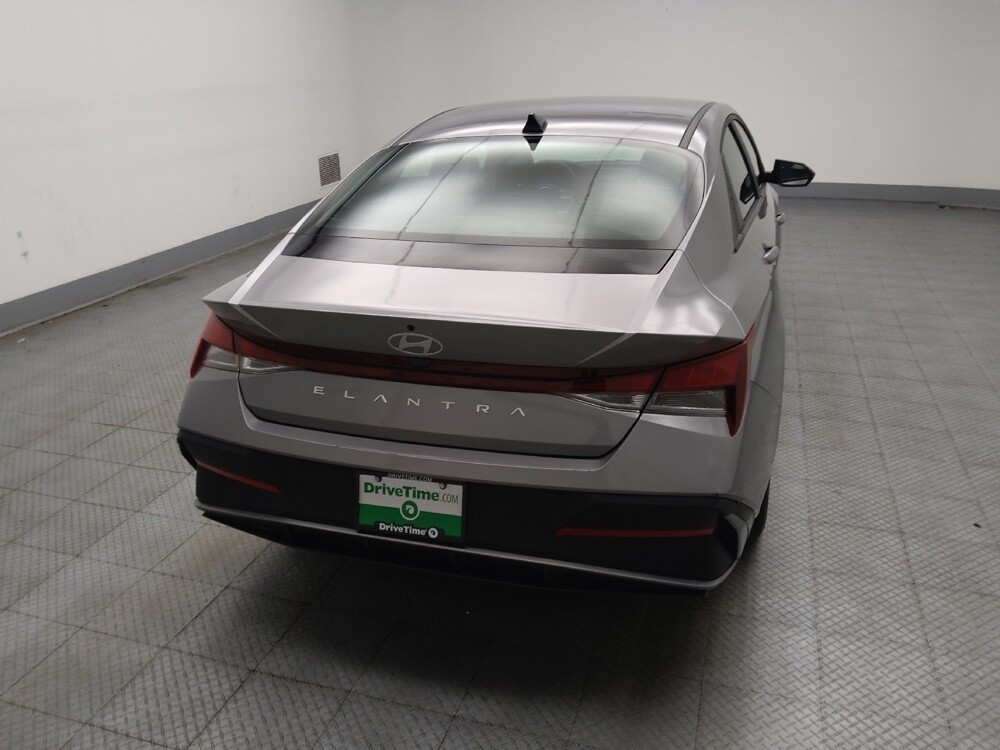 2025 Hyundai Elantra in Midlothian, IL 60445 - 18138686 7