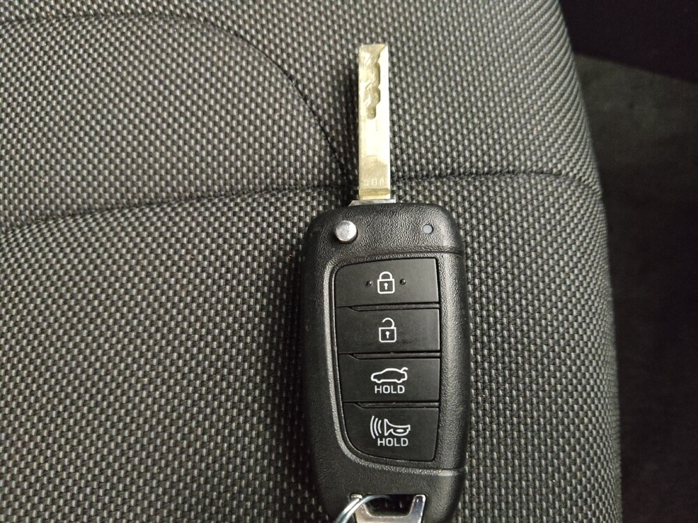 2025 Hyundai Elantra in Midlothian, IL 60445 - 18138686 32