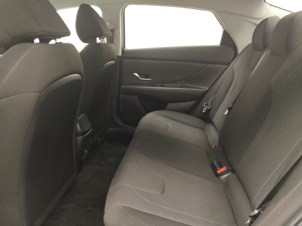 2025 Hyundai Elantra in Midlothian, IL 60445 - 18138686 18