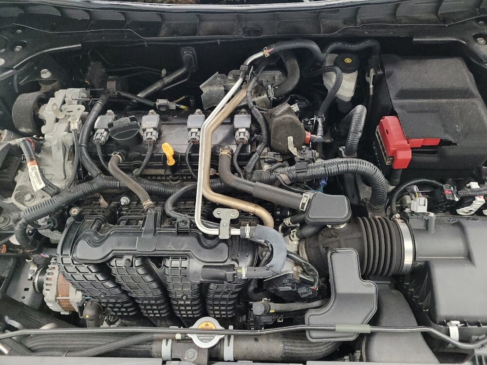2021 Nissan Altima in Eastpointe, MI 48021 - 18138691 30