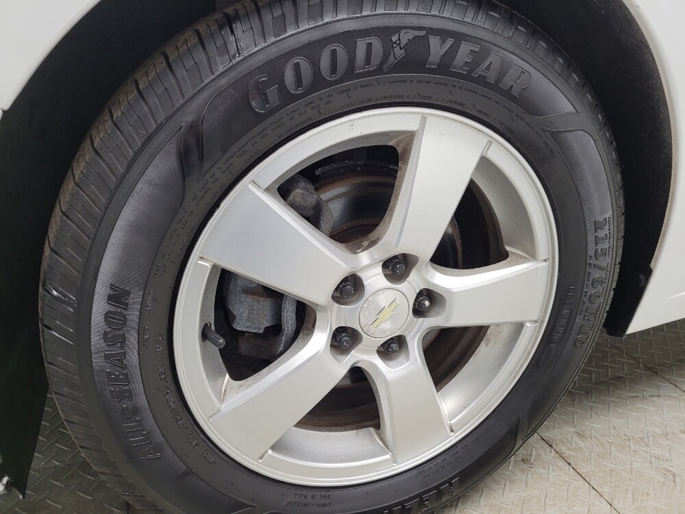 2014 Chevrolet Cruze in Eastpointe, MI 48021 - 18138693 31