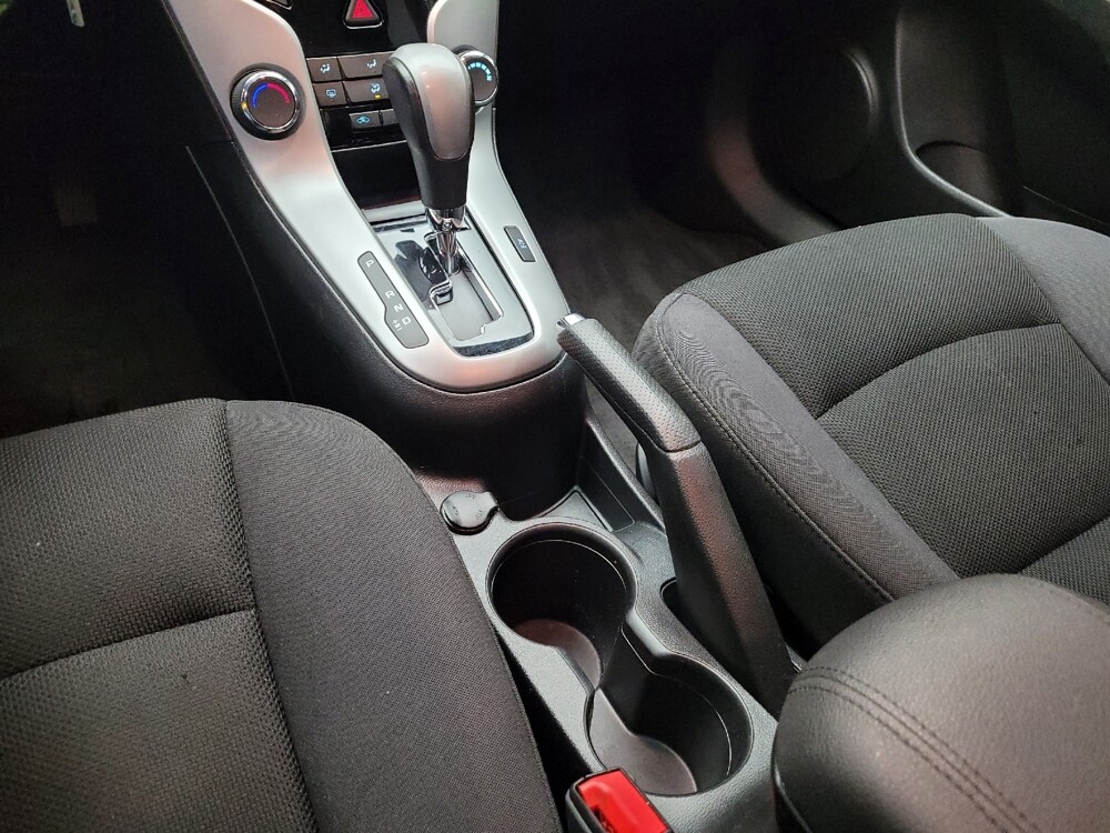 2014 Chevrolet Cruze in Eastpointe, MI 48021 - 18138693 26