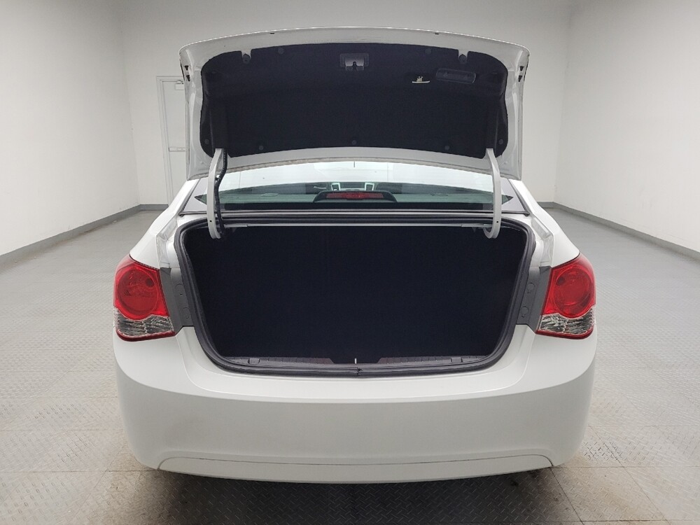 2014 Chevrolet Cruze in Eastpointe, MI 48021 - 18138693 29
