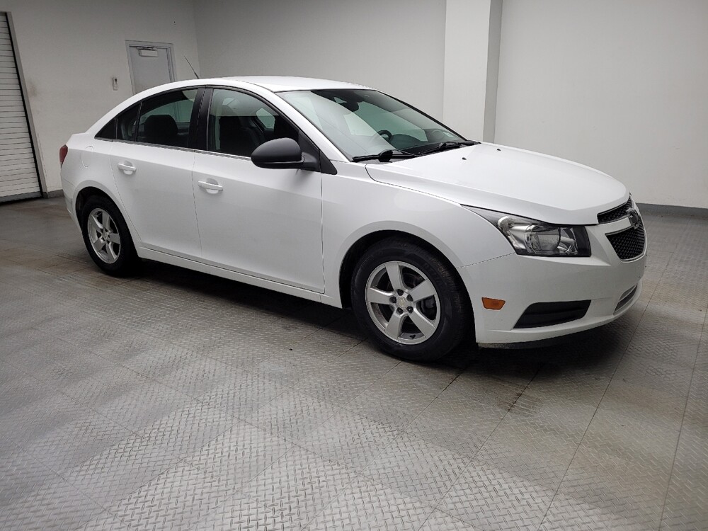 2014 Chevrolet Cruze in Eastpointe, MI 48021 - 18138693 11