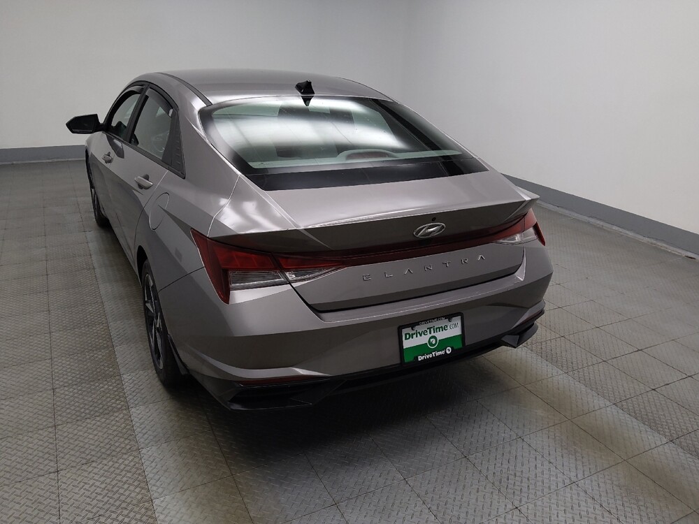 2023 Hyundai Elantra in Highland, IN 46322 - 18138698 5