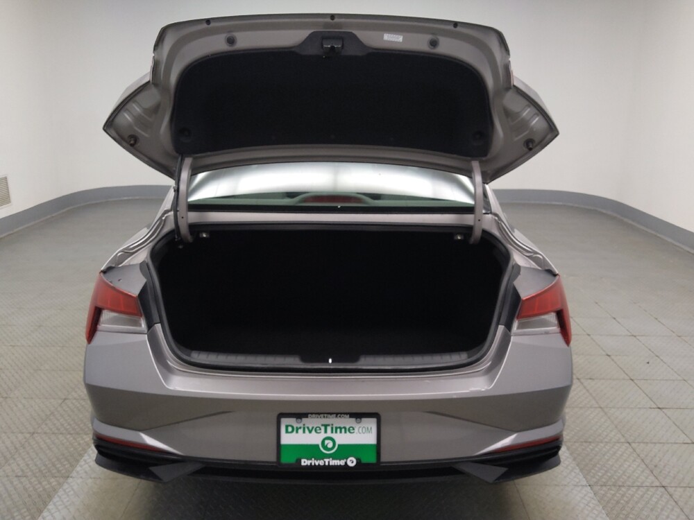 2023 Hyundai Elantra in Highland, IN 46322 - 18138698 29