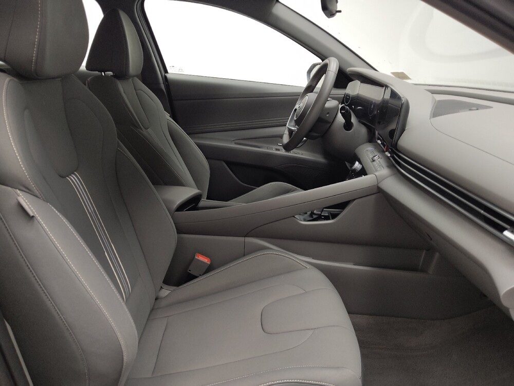 2023 Hyundai Elantra in Highland, IN 46322 - 18138698 21